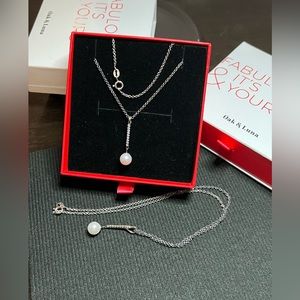 Oak & Luna Drop Pearl Pemdant Necklace